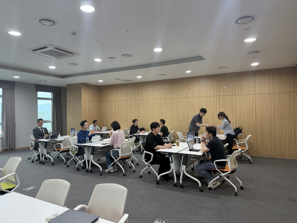 경기혁신센터·수원시, AI·친환경 제조 스타트업 6개사 IR 개최 - 뉴스 썸네일 이미지