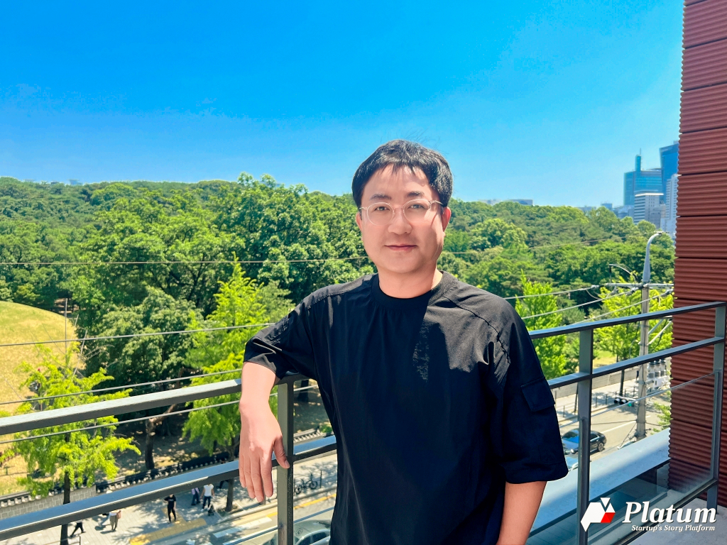 [Startup's Story #531] 사람의 말을 듣던 기자, 위성으로 땅을 읽다 - 뉴스 썸네일 이미지