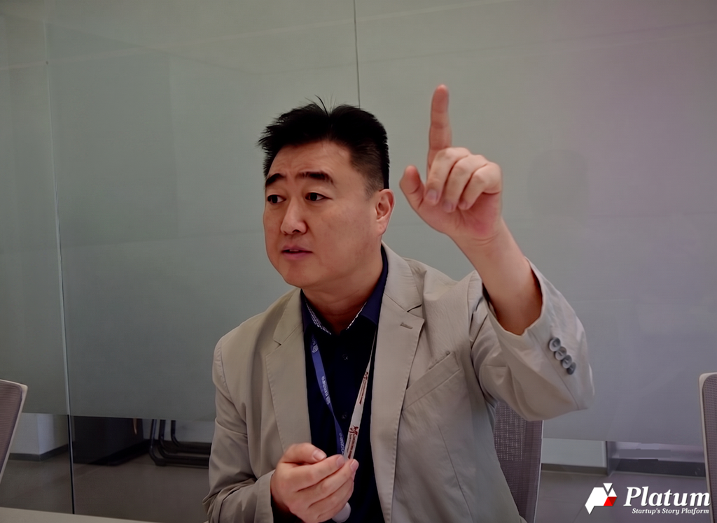 [Startup's Story #538] 쓰러지기 전, 고령자의 신호를 찾는다 - 뉴스 썸네일 이미지